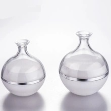 Popular Plastic Jars Makeup Cosmetic Packing Cream Jar, 